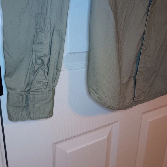 Club Monaco Soft Ripstop Snap Front Long Sleeve Shirt - Picture 4 of 6